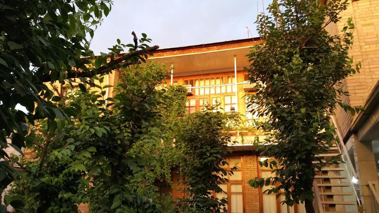 Gulnara Guesthouse Tashkent Exterior photo